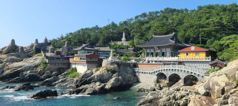 Le Temple Haedong Yonggungsa à Busan